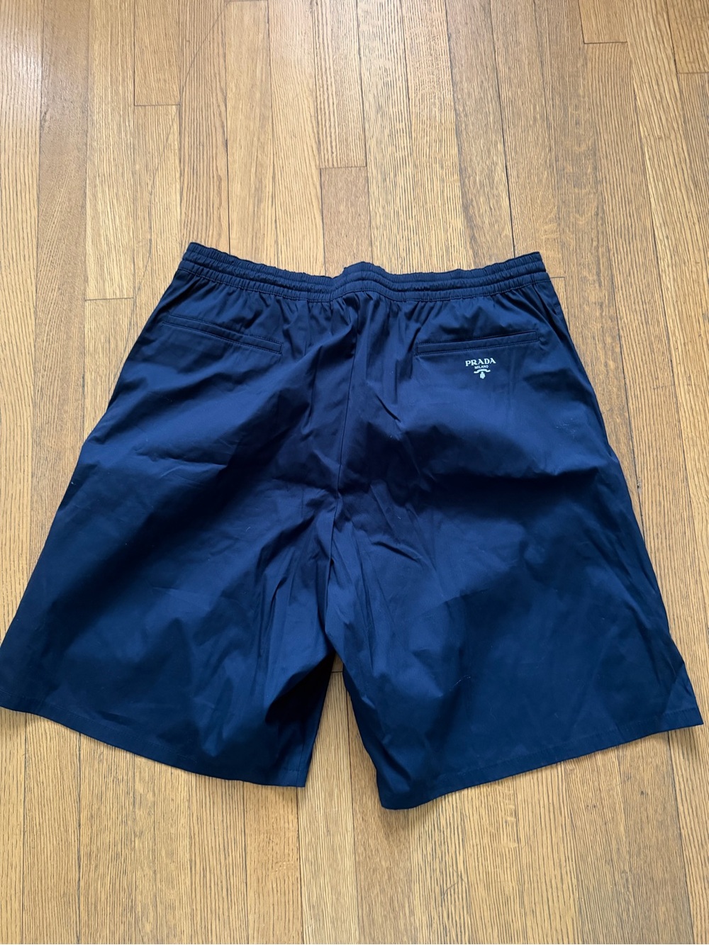 PRADA 
Men’s cotton shorts with elastic waist band
Navy 
Size: XXL
NWT!!!